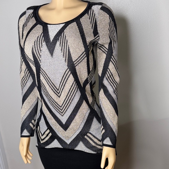 International Concepts Chevron Sweater Size XS Metallic Shimmer Sexy Scoop Neck - Picture 7 of 16